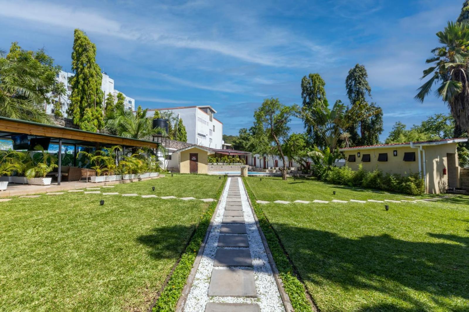 Makaazi Nyali Hotel Момбаса Екстериор снимка