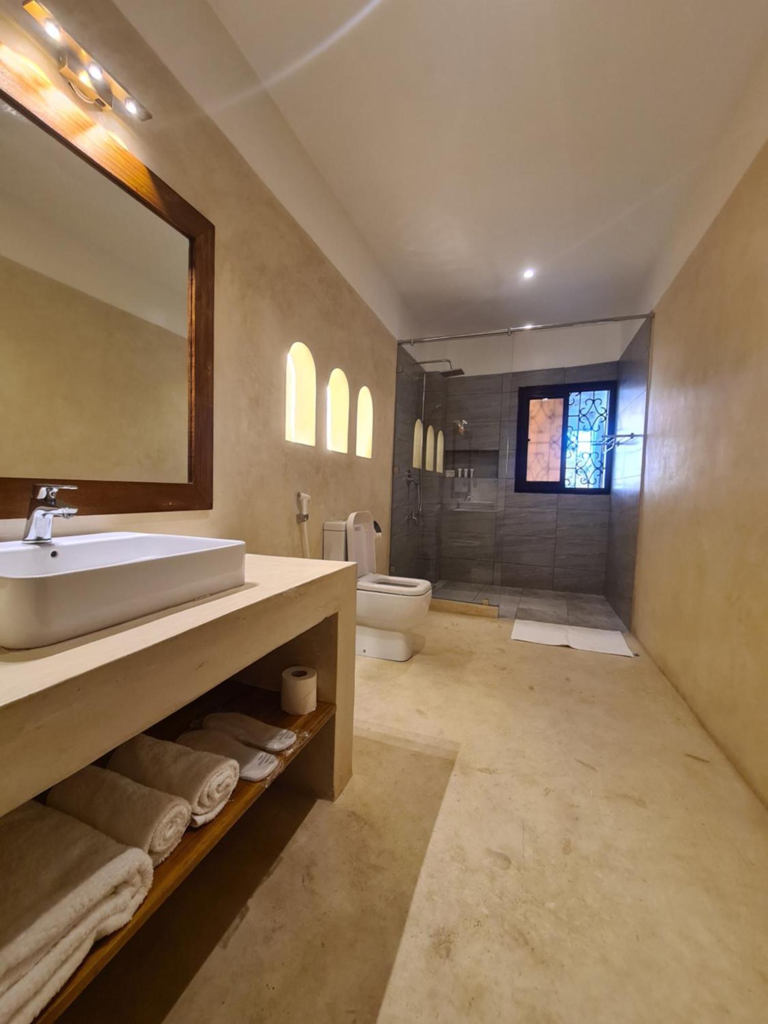 Makaazi Nyali Hotel Момбаса Екстериор снимка